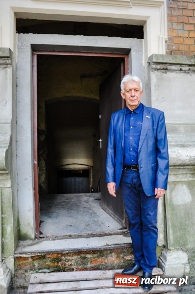 Zdjęcie w galerii na portalu naszraciborz.pl: Pałac w Rzuchowie wstaje z ruin. Tak dziś wyglądają jego wnętrza  wiadomości z regionu