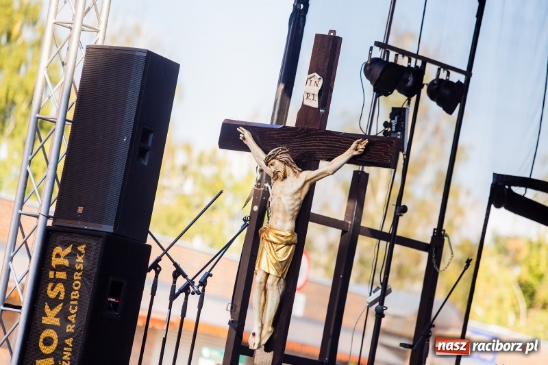 Zdjęcie w galerii na portalu naszraciborz.pl: XXVII Festiwal Spotkałem Pana. DZIEŃ PIERWSZY  wiadomości z regionu