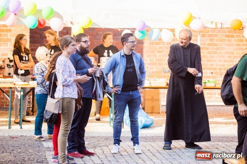 Zdjęcie w galerii na portalu naszraciborz.pl: XXVII Festiwal Spotkałem Pana. DZIEŃ PIERWSZY  wiadomości z regionu