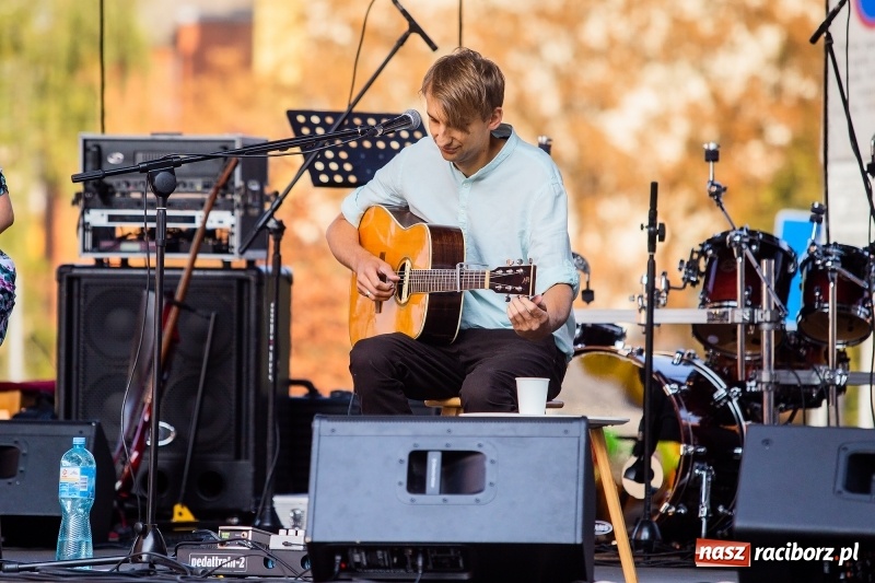 Zdjęcie w galerii na portalu naszraciborz.pl: XXVII Festiwal Spotkałem Pana. DZIEŃ PIERWSZY  wiadomości z regionu