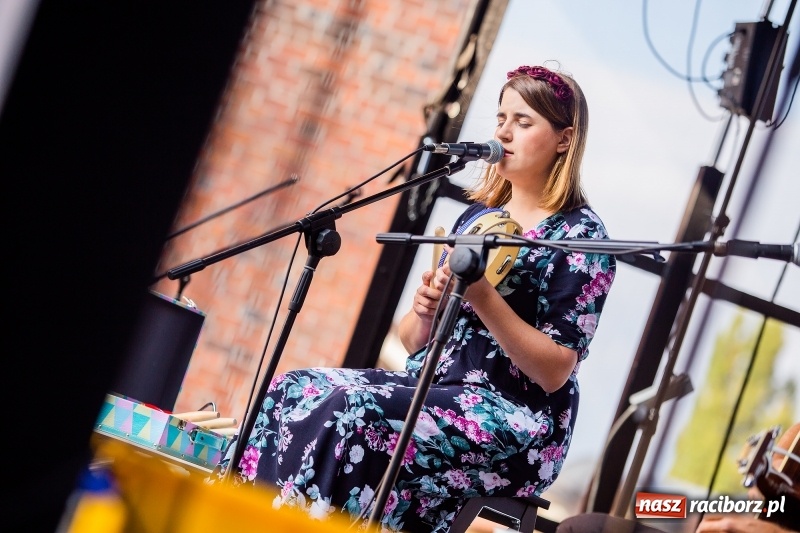 Zdjęcie w galerii na portalu naszraciborz.pl: XXVII Festiwal Spotkałem Pana. DZIEŃ PIERWSZY  wiadomości z regionu