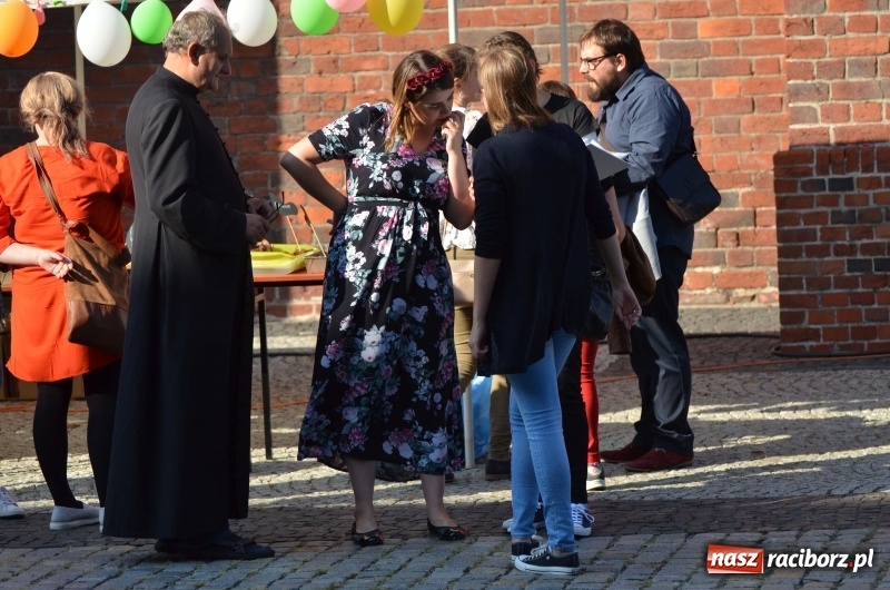 Zdjęcie w galerii na portalu naszraciborz.pl: XXVII Festiwal Spotkałem Pana. DZIEŃ PIERWSZY  wiadomości z regionu