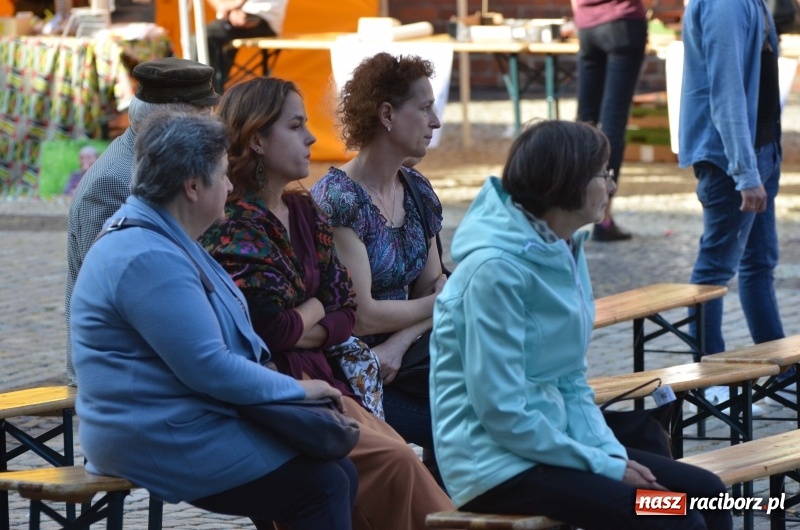 Zdjęcie w galerii na portalu naszraciborz.pl: XXVII Festiwal Spotkałem Pana. DZIEŃ PIERWSZY  wiadomości z regionu