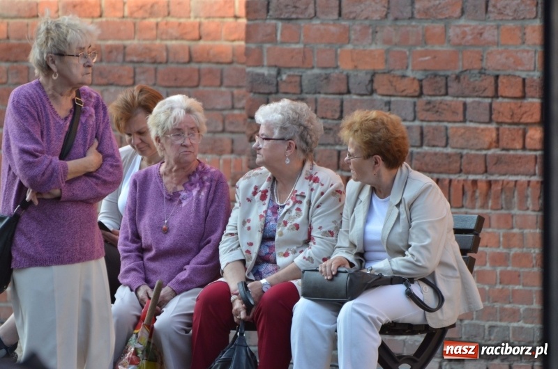 Zdjęcie w galerii na portalu naszraciborz.pl: XXVII Festiwal Spotkałem Pana. DZIEŃ PIERWSZY  wiadomości z regionu