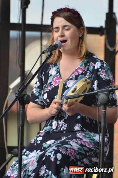 Zdjęcie w galerii na portalu naszraciborz.pl: XXVII Festiwal Spotkałem Pana. DZIEŃ PIERWSZY  wiadomości z regionu