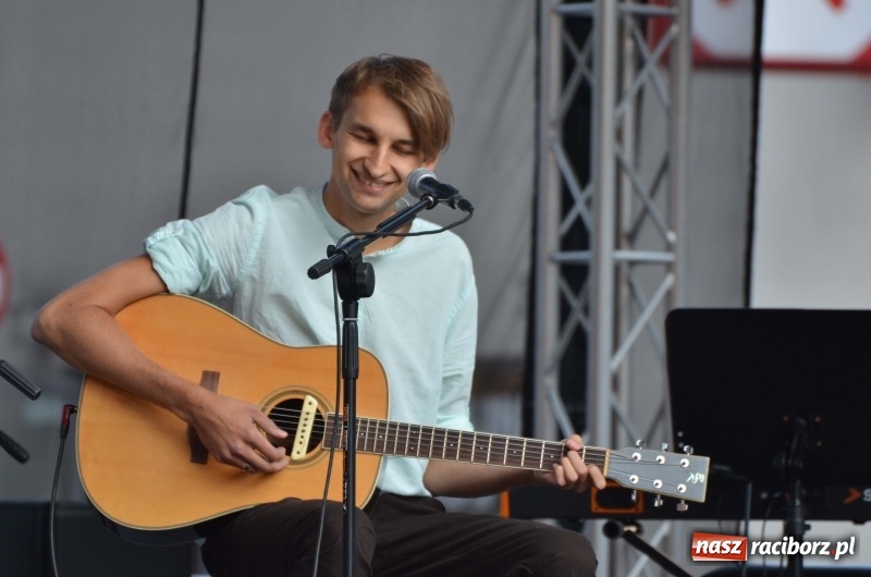 Zdjęcie w galerii na portalu naszraciborz.pl: XXVII Festiwal Spotkałem Pana. DZIEŃ PIERWSZY  wiadomości z regionu