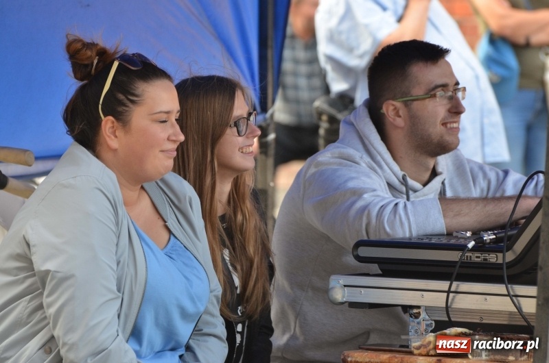 Zdjęcie w galerii na portalu naszraciborz.pl: XXVII Festiwal Spotkałem Pana. DZIEŃ PIERWSZY  wiadomości z regionu