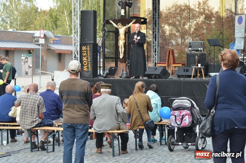 Zdjęcie w galerii na portalu naszraciborz.pl: XXVII Festiwal Spotkałem Pana. DZIEŃ PIERWSZY  wiadomości z regionu