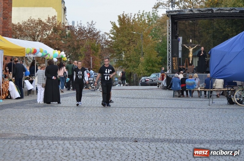 Zdjęcie w galerii na portalu naszraciborz.pl: XXVII Festiwal Spotkałem Pana. DZIEŃ PIERWSZY  wiadomości z regionu