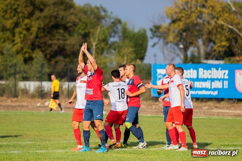 Zdjęcie w galerii na portalu naszraciborz.pl: Dobra passa Unitów trwa. MRKS Czechowice-Dziedzice pokonany wiadomości z regionu