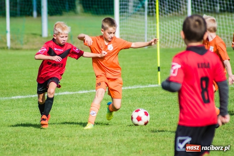Zdjęcie w galerii na portalu naszraciborz.pl: Orliki młodsze: Mendel goli w starciu Rafako z AP United Rydułtowy wiadomości z regionu