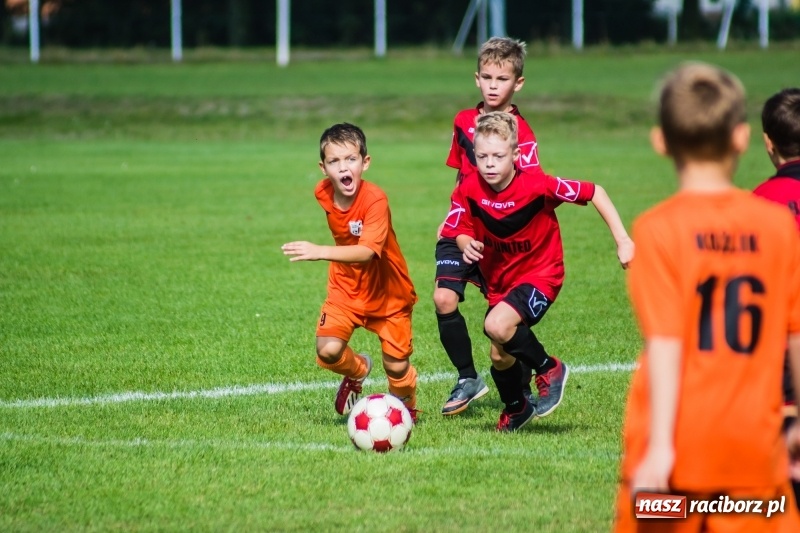 Zdjęcie w galerii na portalu naszraciborz.pl: Orliki młodsze: Mendel goli w starciu Rafako z AP United Rydułtowy wiadomości z regionu