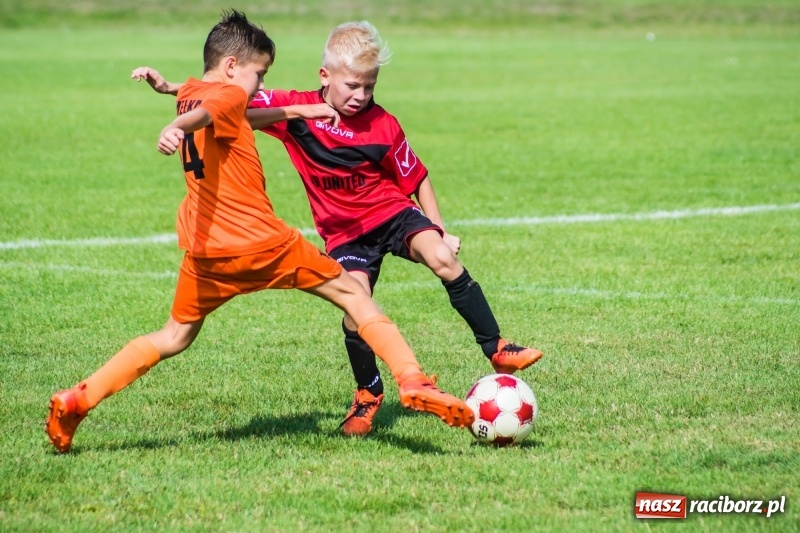 Zdjęcie w galerii na portalu naszraciborz.pl: Orliki młodsze: Mendel goli w starciu Rafako z AP United Rydułtowy wiadomości z regionu