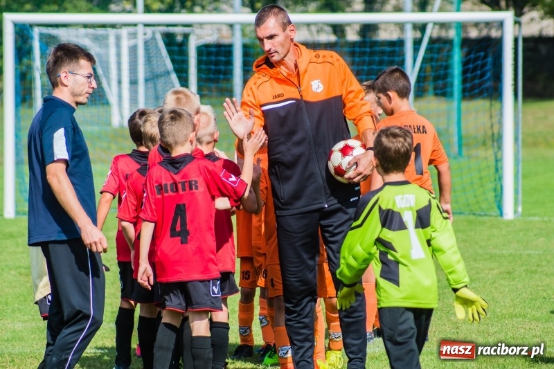 Zdjęcie w galerii na portalu naszraciborz.pl: Orliki młodsze: Mendel goli w starciu Rafako z AP United Rydułtowy wiadomości z regionu