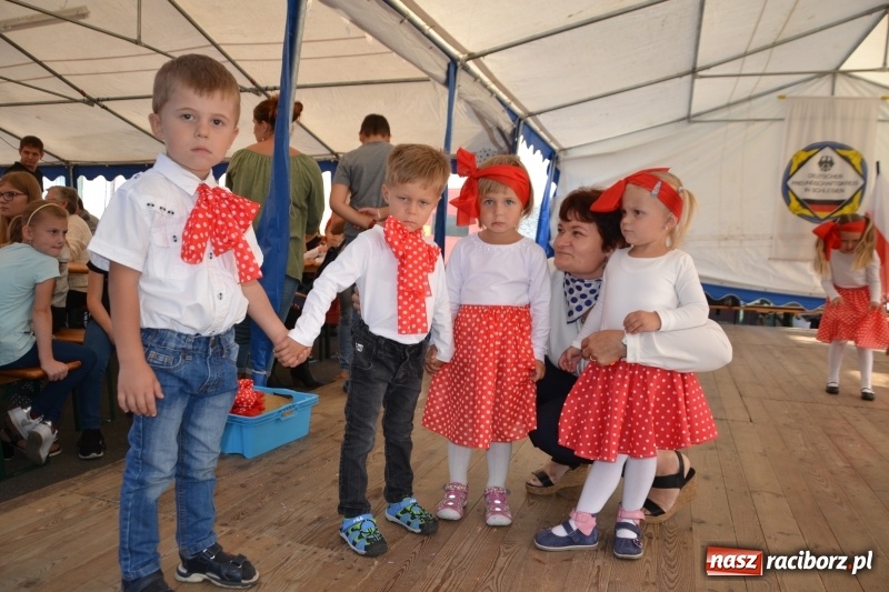 Zdjęcie w galerii na portalu naszraciborz.pl: Rokendrolowy Kartoffelfest w Bolesławiu  wiadomości z regionu