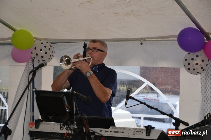 Zdjęcie w galerii na portalu naszraciborz.pl: Rokendrolowy Kartoffelfest w Bolesławiu  wiadomości z regionu