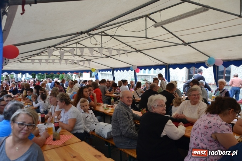 Zdjęcie w galerii na portalu naszraciborz.pl: Rokendrolowy Kartoffelfest w Bolesławiu  wiadomości z regionu