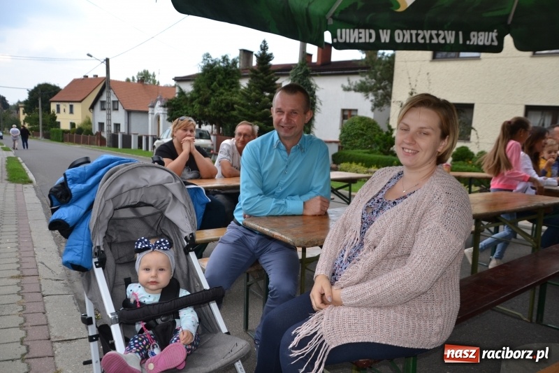 Zdjęcie w galerii na portalu naszraciborz.pl: Rokendrolowy Kartoffelfest w Bolesławiu  wiadomości z regionu