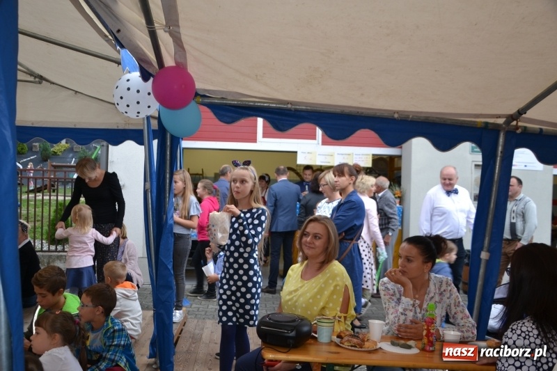 Zdjęcie w galerii na portalu naszraciborz.pl: Rokendrolowy Kartoffelfest w Bolesławiu  wiadomości z regionu