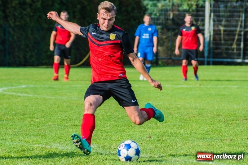 Zdjęcie w galerii na portalu naszraciborz.pl: Najlepsza defensywa nie dała rady. Odra Nieboczowy z kompletem punktów w Markowicach wiadomości z regionu