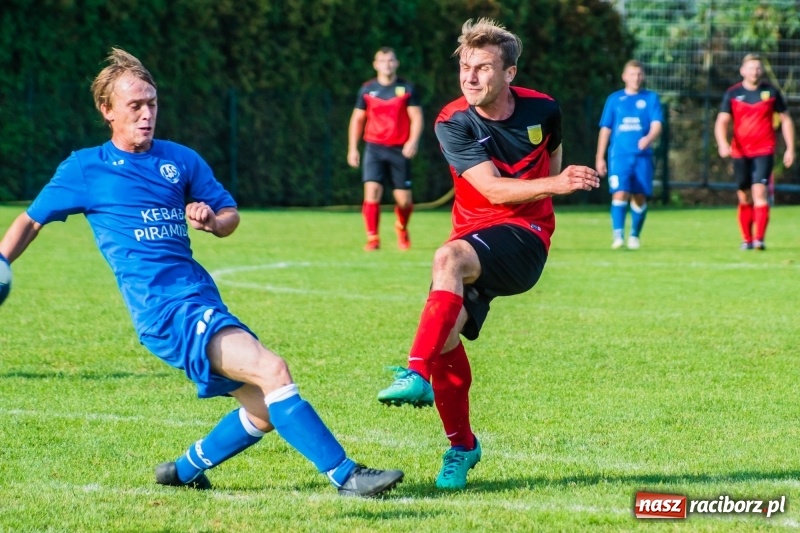 Zdjęcie w galerii na portalu naszraciborz.pl: Najlepsza defensywa nie dała rady. Odra Nieboczowy z kompletem punktów w Markowicach wiadomości z regionu