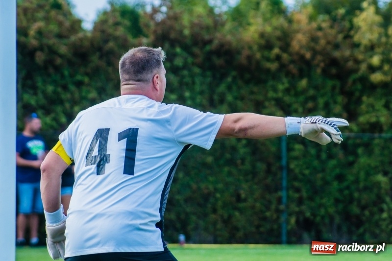 Zdjęcie w galerii na portalu naszraciborz.pl: Najlepsza defensywa nie dała rady. Odra Nieboczowy z kompletem punktów w Markowicach wiadomości z regionu