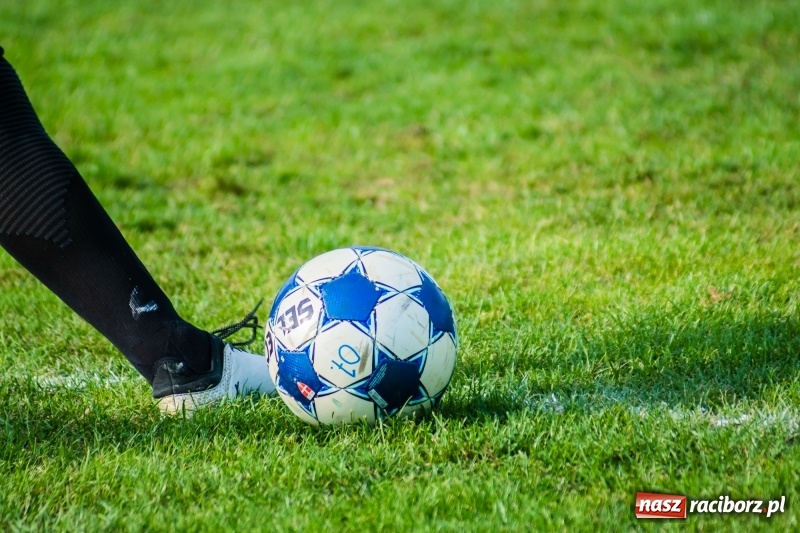 Zdjęcie w galerii na portalu naszraciborz.pl: Najlepsza defensywa nie dała rady. Odra Nieboczowy z kompletem punktów w Markowicach wiadomości z regionu