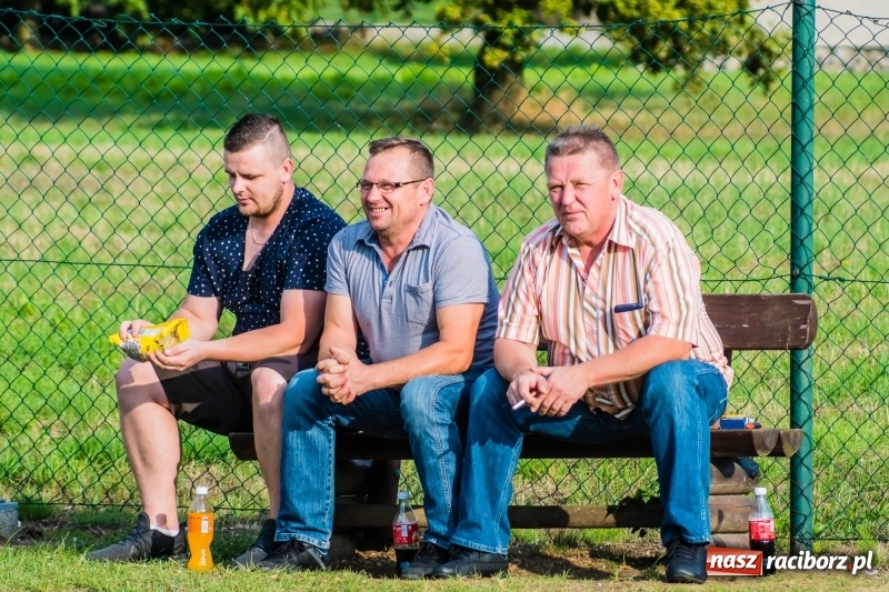 Zdjęcie w galerii na portalu naszraciborz.pl: Najlepsza defensywa nie dała rady. Odra Nieboczowy z kompletem punktów w Markowicach wiadomości z regionu
