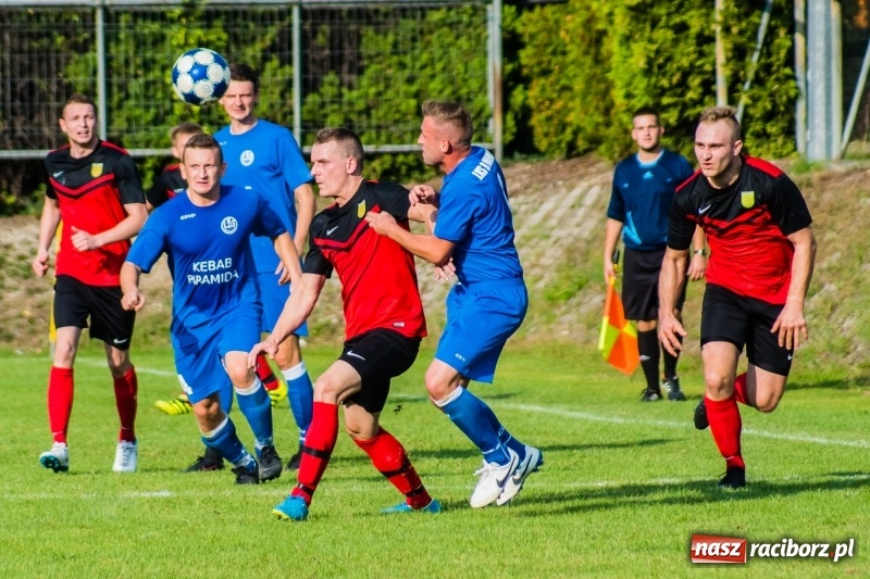 Zdjęcie w galerii na portalu naszraciborz.pl: Najlepsza defensywa nie dała rady. Odra Nieboczowy z kompletem punktów w Markowicach wiadomości z regionu