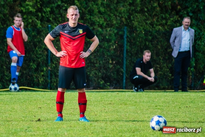 Zdjęcie w galerii na portalu naszraciborz.pl: Najlepsza defensywa nie dała rady. Odra Nieboczowy z kompletem punktów w Markowicach wiadomości z regionu