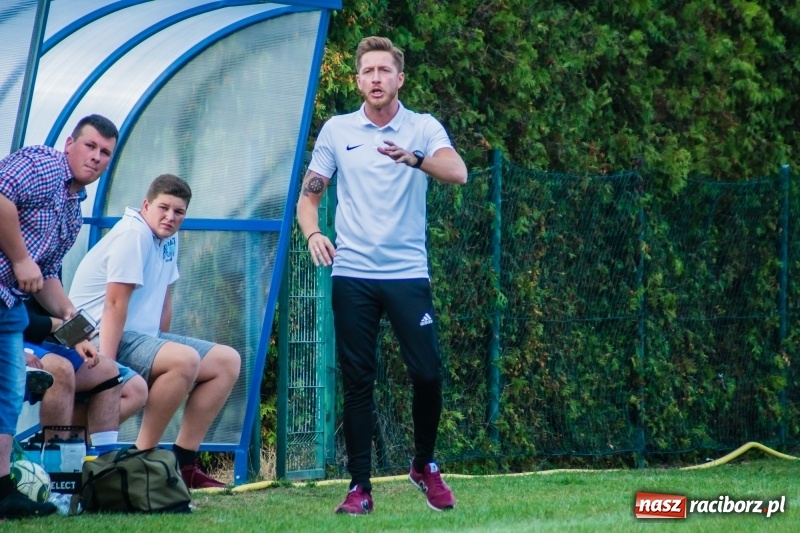 Zdjęcie w galerii na portalu naszraciborz.pl: Najlepsza defensywa nie dała rady. Odra Nieboczowy z kompletem punktów w Markowicach wiadomości z regionu