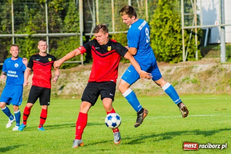 Zdjęcie w galerii na portalu naszraciborz.pl: Najlepsza defensywa nie dała rady. Odra Nieboczowy z kompletem punktów w Markowicach wiadomości z regionu