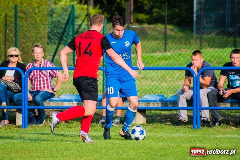 Zdjęcie w galerii na portalu naszraciborz.pl: Najlepsza defensywa nie dała rady. Odra Nieboczowy z kompletem punktów w Markowicach wiadomości z regionu