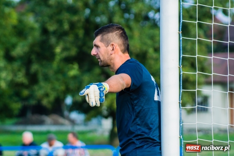 Zdjęcie w galerii na portalu naszraciborz.pl: Najlepsza defensywa nie dała rady. Odra Nieboczowy z kompletem punktów w Markowicach wiadomości z regionu