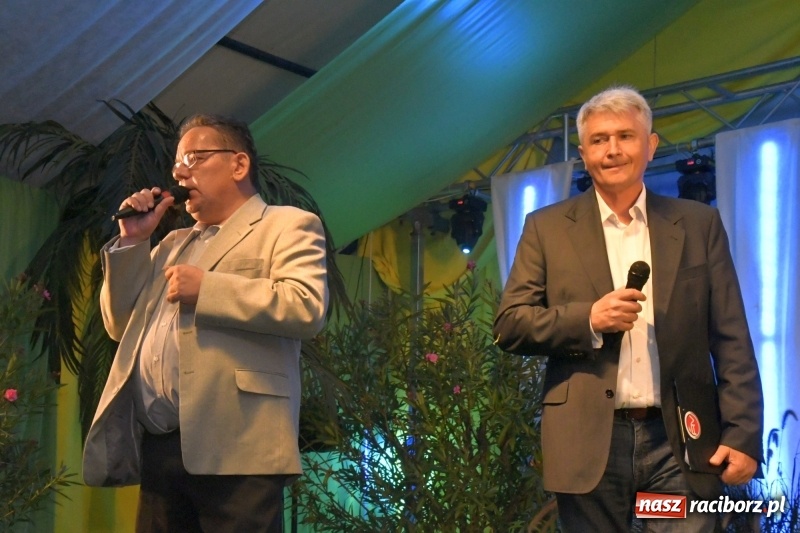 Zdjęcie w galerii na portalu naszraciborz.pl: Toby z Monachium porwał publiczność szymocickiego Oktoberfestu wiadomości z regionu