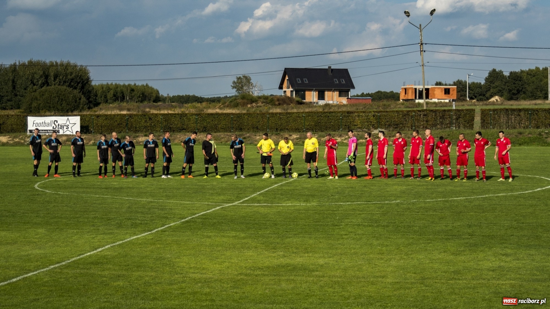 Zdjęcie w galerii na portalu naszraciborz.pl: Rollercoaster w Raszczycach. Kobyla z kompletem punktów wiadomości z regionu