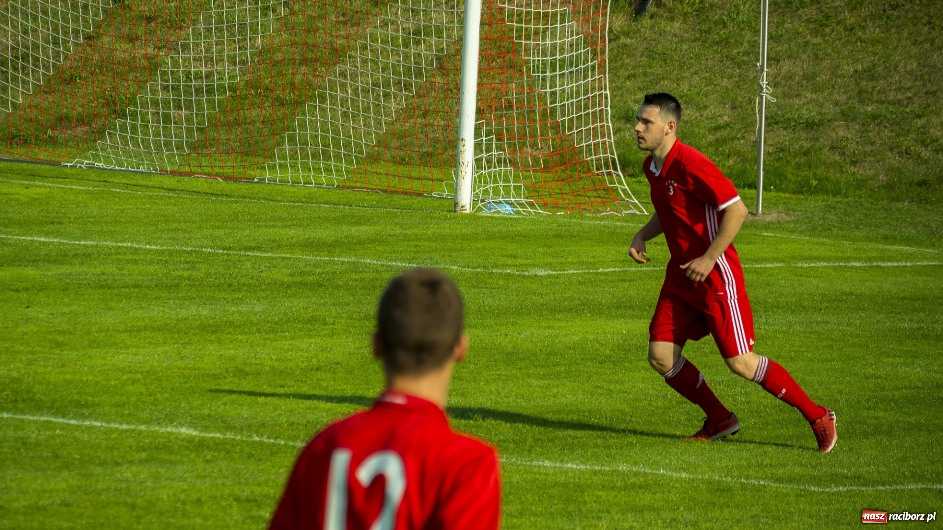 Zdjęcie w galerii na portalu naszraciborz.pl: Rollercoaster w Raszczycach. Kobyla z kompletem punktów wiadomości z regionu