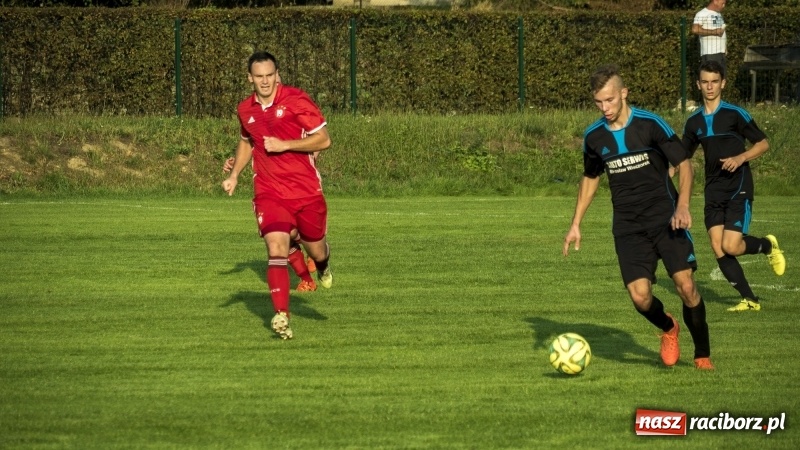 Zdjęcie w galerii na portalu naszraciborz.pl: Rollercoaster w Raszczycach. Kobyla z kompletem punktów wiadomości z regionu