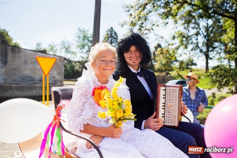 Zdjęcie w galerii na portalu naszraciborz.pl: Dożynki 2018. Dziś świętuje Racibórz. Barwny korowód od Sudoła do Studziennej WIDEO wiadomości z regionu