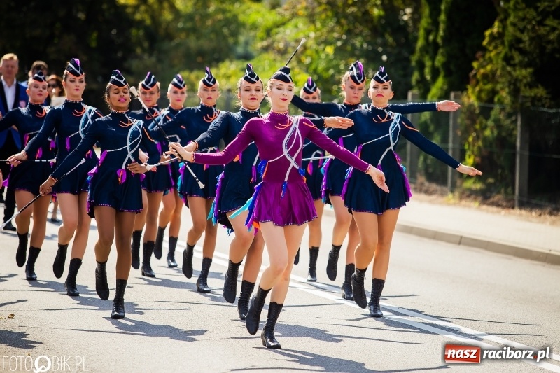 Zdjęcie w galerii na portalu naszraciborz.pl: Dożynki 2018. Dziś świętuje Racibórz. Barwny korowód od Sudoła do Studziennej WIDEO wiadomości z regionu