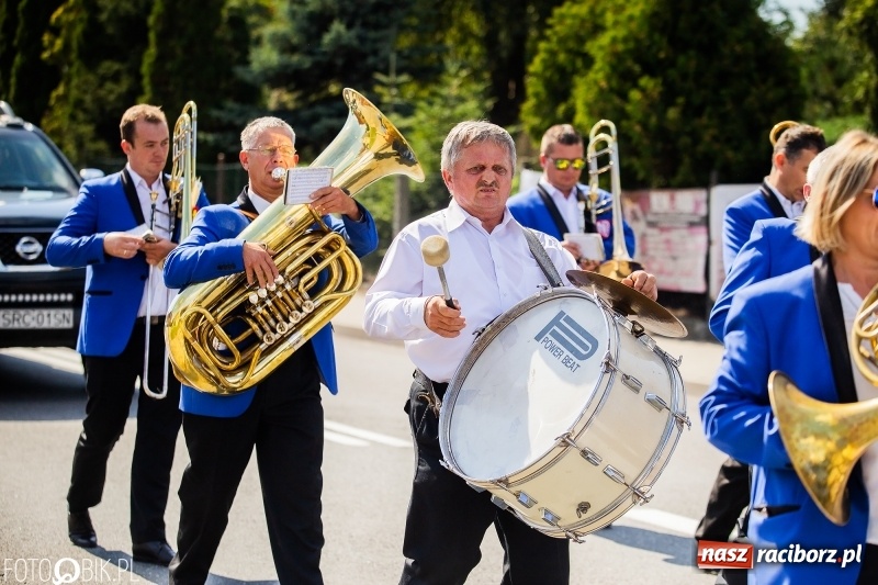 Zdjęcie w galerii na portalu naszraciborz.pl: Dożynki 2018. Dziś świętuje Racibórz. Barwny korowód od Sudoła do Studziennej WIDEO wiadomości z regionu