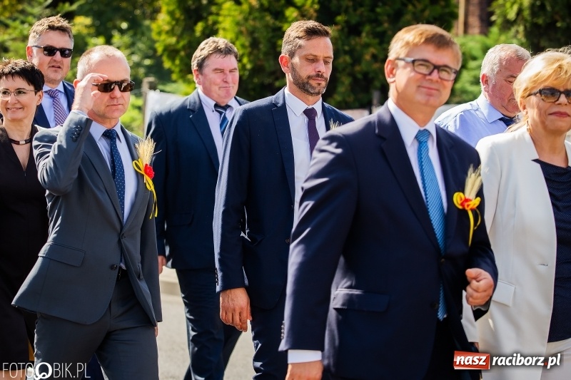 Zdjęcie w galerii na portalu naszraciborz.pl: Dożynki 2018. Dziś świętuje Racibórz. Barwny korowód od Sudoła do Studziennej WIDEO wiadomości z regionu