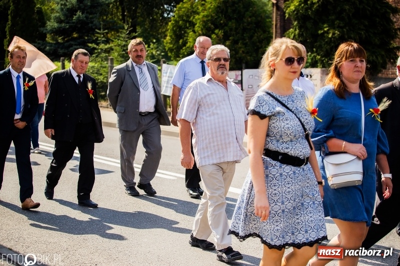 Zdjęcie w galerii na portalu naszraciborz.pl: Dożynki 2018. Dziś świętuje Racibórz. Barwny korowód od Sudoła do Studziennej WIDEO wiadomości z regionu