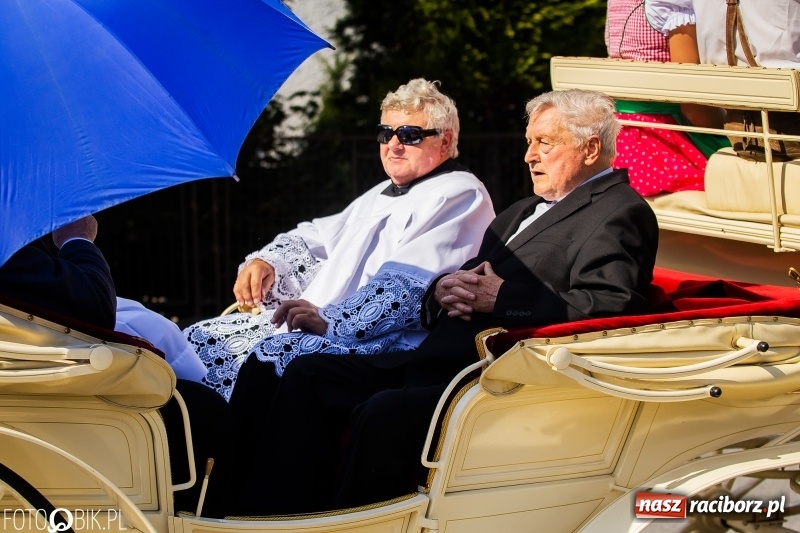Zdjęcie w galerii na portalu naszraciborz.pl: Dożynki 2018. Dziś świętuje Racibórz. Barwny korowód od Sudoła do Studziennej WIDEO wiadomości z regionu