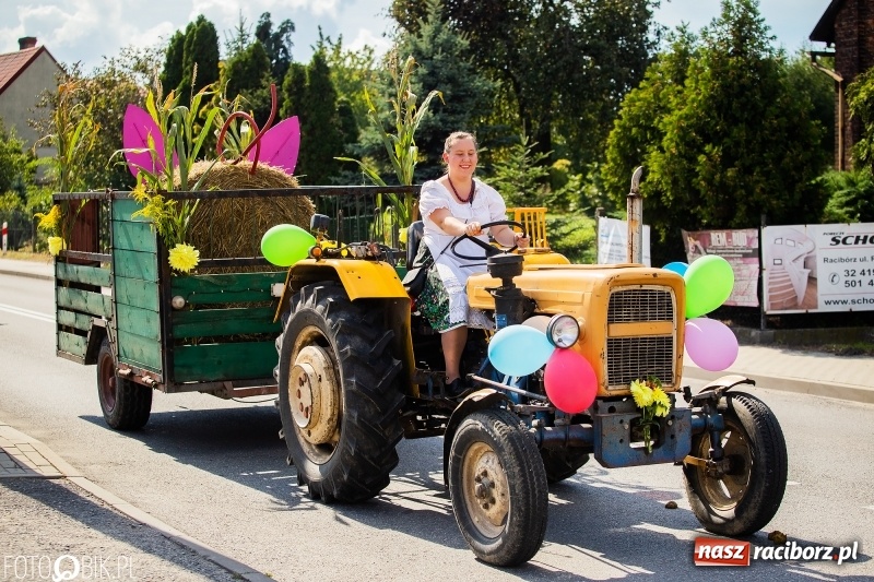 Zdjęcie w galerii na portalu naszraciborz.pl: Dożynki 2018. Dziś świętuje Racibórz. Barwny korowód od Sudoła do Studziennej WIDEO wiadomości z regionu