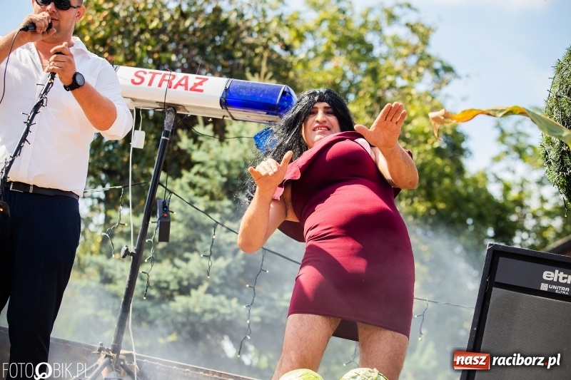 Zdjęcie w galerii na portalu naszraciborz.pl: Dożynki 2018. Dziś świętuje Racibórz. Barwny korowód od Sudoła do Studziennej WIDEO wiadomości z regionu