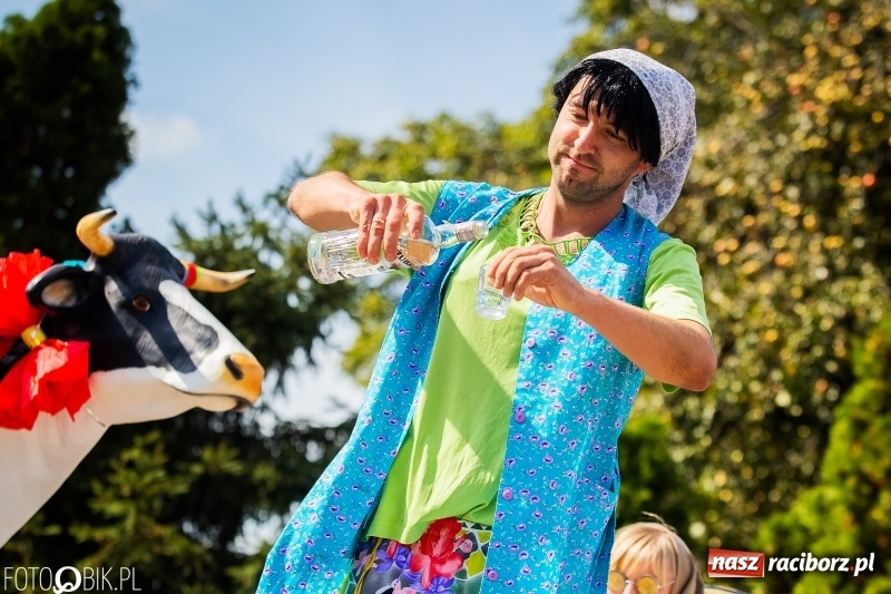 Zdjęcie w galerii na portalu naszraciborz.pl: Dożynki 2018. Dziś świętuje Racibórz. Barwny korowód od Sudoła do Studziennej WIDEO wiadomości z regionu