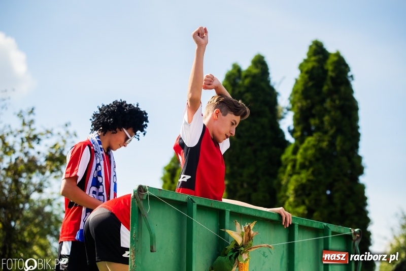Zdjęcie w galerii na portalu naszraciborz.pl: Dożynki 2018. Dziś świętuje Racibórz. Barwny korowód od Sudoła do Studziennej WIDEO wiadomości z regionu