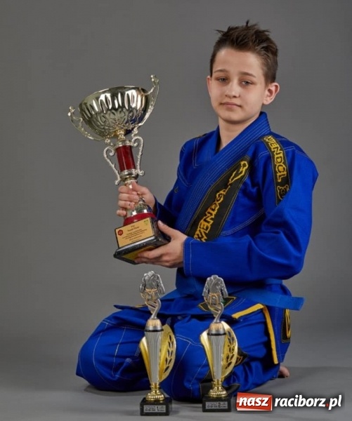 Zdjęcie w galerii na portalu naszraciborz.pl: Trener z Łamatora wyróżniony w Knurowie  wiadomości z regionu