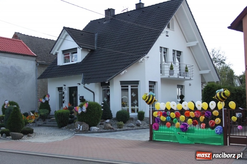 Zdjęcie w galerii na portalu naszraciborz.pl: Wieś ustrojona, do drogi gotowi. Jubileuszowe dożynki w Pawłowie  wiadomości z regionu